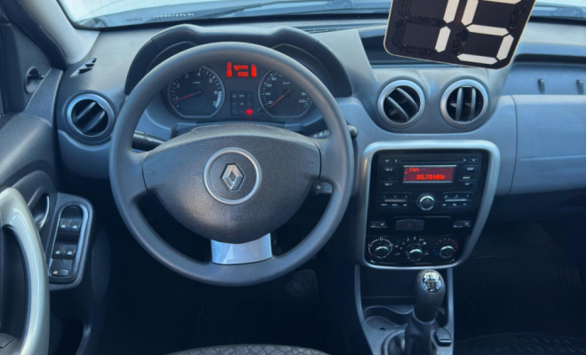 Duster 1.6 Expression Outdoor 2015 – A SUV robusta e versátil para todas as suas aventuras!-4