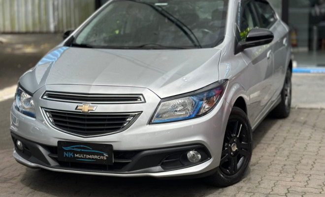 GM - Chevrolet ONIX HATCH LT 1.4 8V FlexPower 5p Mec. 2013 Flex-1