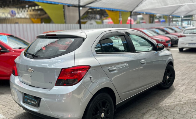 GM - Chevrolet ONIX HATCH LT 1.4 8V FlexPower 5p Mec. 2013 Flex-2