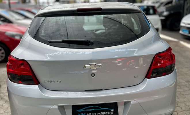 GM - Chevrolet ONIX HATCH LT 1.4 8V FlexPower 5p Mec. 2013 Flex-4