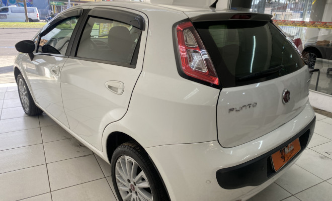 Fiat Punto ESSENCE 1.6 Flex 16V 5p 2016-2