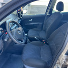 Com apenas 96 mil km rodados, completo, motor 1.4, rodas de liga leve.
