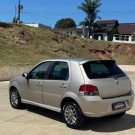 Com apenas 96 mil km rodados, completo, motor 1.4, rodas de liga leve.