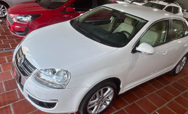 VW - VolksWagen JETTA 2.5 20V 150/170cv Tiptronic 2010 Gasolina-3
