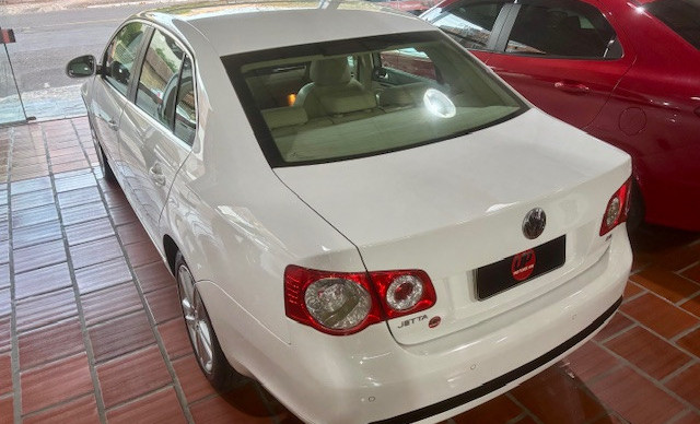 VW - VolksWagen JETTA 2.5 20V 150/170cv Tiptronic 2010 Gasolina-7