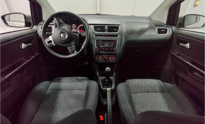 VW - VolksWagen Fox 1.0 Mi Total Flex 8V 5p 2014 Flex-9