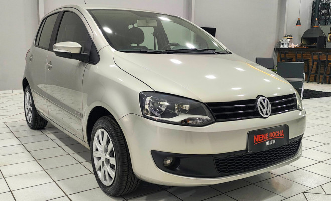 VW - VolksWagen Fox 1.0 Mi Total Flex 8V 5p 2014 Flex