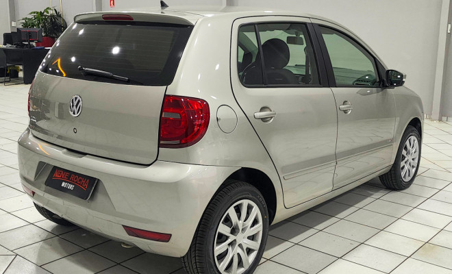 VW - VolksWagen Fox 1.0 Mi Total Flex 8V 5p 2014 Flex-5