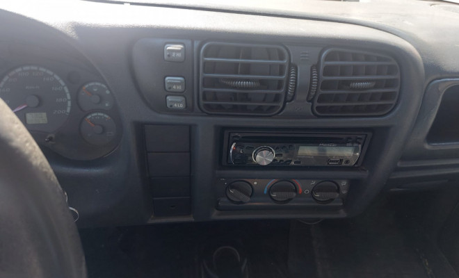 GM - Chevrolet S10 P-Up 2.8/Sert. 2.8 4x4 TB Int. Dies. 2003 Diesel-5