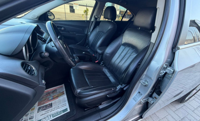 GM - Chevrolet CRUZE LT 1.8 16V FlexPower 4p Aut. 2014 Flex-6