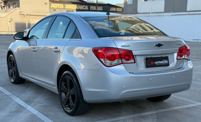 GM - Chevrolet CRUZE LT 1.8 16V FlexPower 4p Aut. 2014 Flex-4