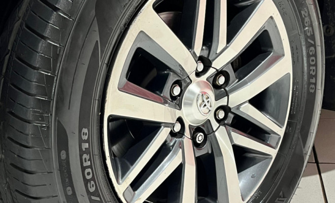 Toyota Hilux SW4 SRX 4x4 2.8 TDI 16V Dies. Aut. 2019 Diesel-14