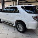 Toyota Hilux SW4 SR 4x2 2.7/2.7 Flex 16V Mec. 2015 Flex