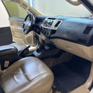 Toyota Hilux SW4 SR 4x2 2.7/2.7 Flex 16V Mec. 2015 Flex