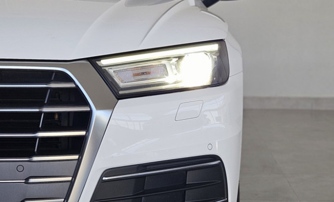 Audi Q5 Prestige Plus 2.0 TFSI Quat. S tronic 2019 Gasolina-2