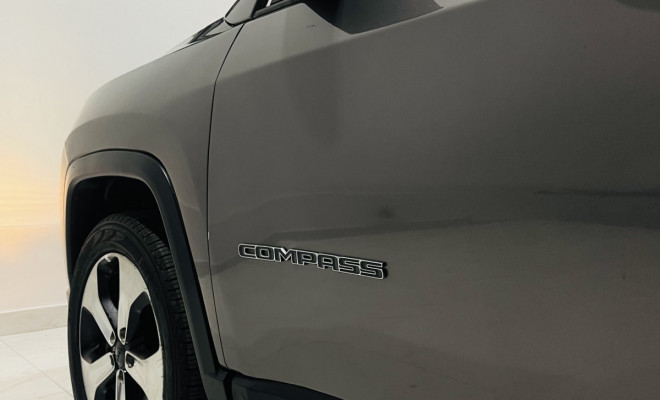 Jeep COMPASS LONGITUDE 2.0 4x2 Flex 16V Aut. 2017 Flex-12