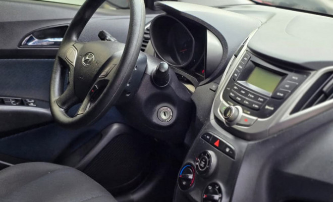 Hyundai HB20 C./C.Plus/C.Style 1.6 Flex 16V Mec. 2015 Flex-2