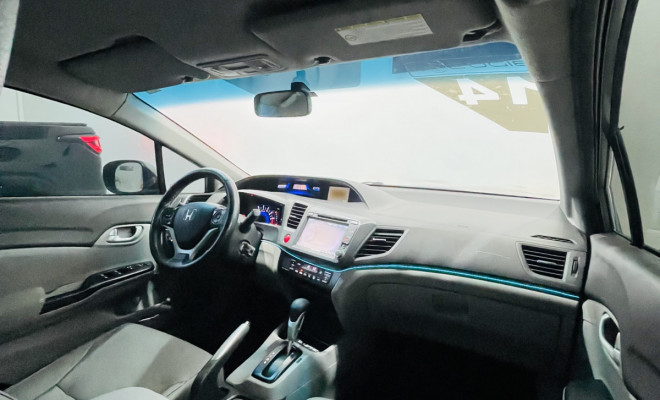 Honda Civic Sedan LXR 2.0 Flexone 16V Aut. 4p 2014 Flex-4