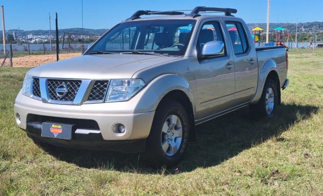 Nissan Frontier LE CD 4x4 2.5 TB Diesel Aut. 2011 Diesel