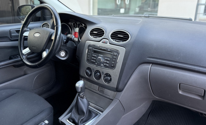 Ford Focus 1.6 GLX Flex 16V  5p 2011 Flex-4