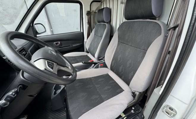 EFFA V25 Furgão 1.3 16V 5p 2023 Gasolina-13