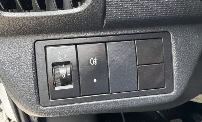 EFFA V25 Furgão 1.3 16V 5p 2023 Gasolina-11