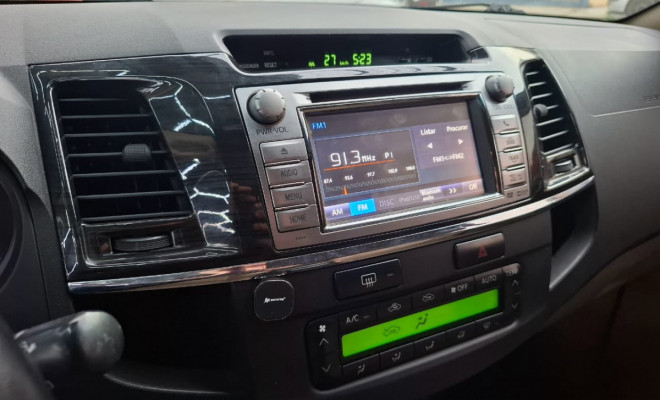 Toyota Hilux SW4 SRV D4-D 4x4 3.0 TDI Dies. Aut 2014 Diesel - 7 LUGARES-26