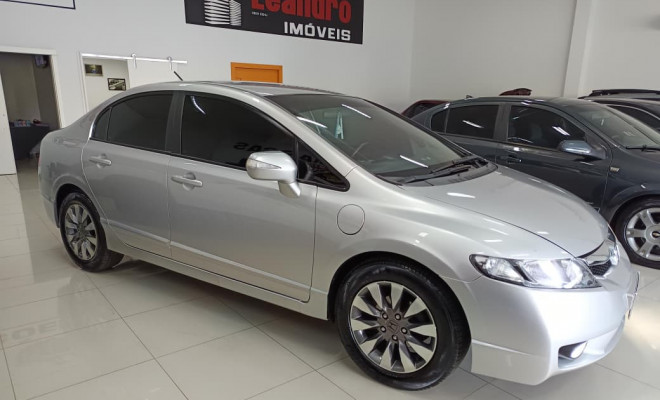 Honda Civic Sed. LXL/ LXL SE 1.8 Flex 16V Aut. 2011 Flex-10