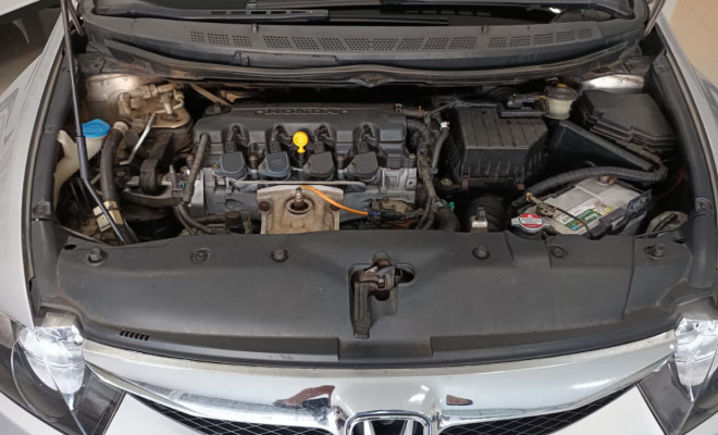 Honda Civic Sed. LXL/ LXL SE 1.8 Flex 16V Aut. 2011 Flex-4