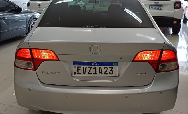 Honda Civic Sed. LXL/ LXL SE 1.8 Flex 16V Aut. 2011 Flex-7