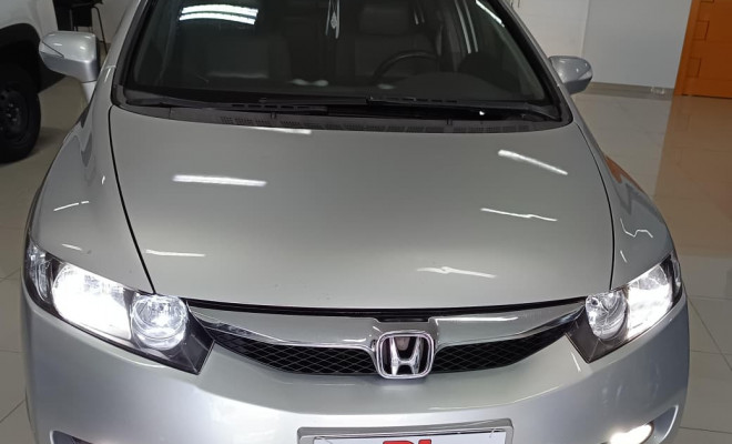 Honda Civic Sed. LXL/ LXL SE 1.8 Flex 16V Aut. 2011 Flex-9