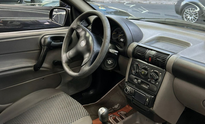 GM - Chevrolet Classic Life/LS 1.0 VHC FlexP. 4p 2010 Flex-5