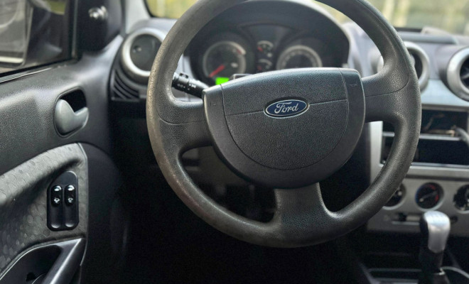 Ford Fiesta 1.6 16V Flex Mec. 5p 2013 Flex-9