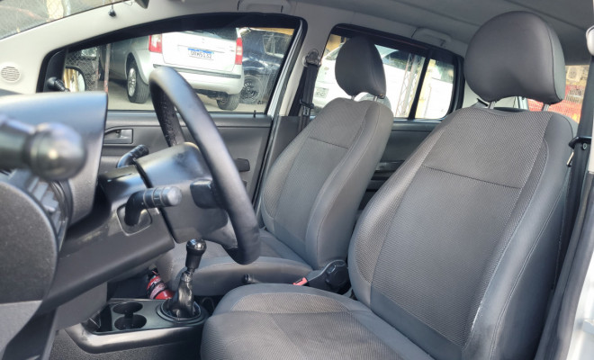 VW - VolksWagen Fox City 1.0 Mi/ 1.0Mi Total Flex 8V 5p 2004 Flex-5