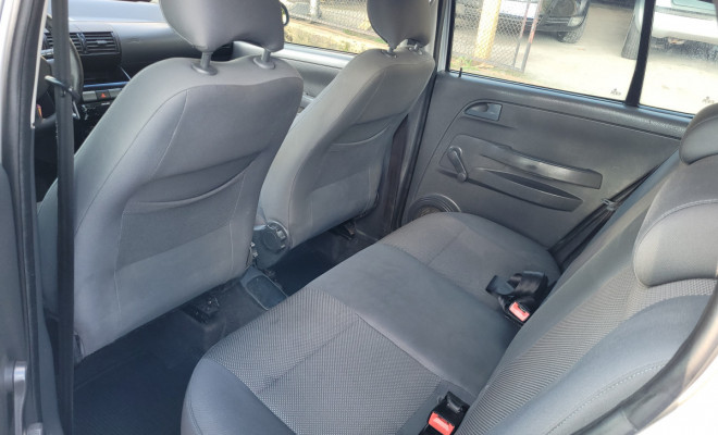 VW - VolksWagen Fox City 1.0 Mi/ 1.0Mi Total Flex 8V 5p 2004 Flex-6