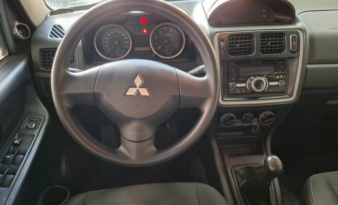 Mitsubishi Pajero TR4 2.0 Flex 16V 4X2 Mec. 2015 Flex-21