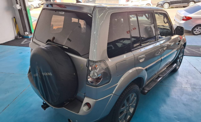 Mitsubishi Pajero TR4 2.0 Flex 16V 4X2 Mec. 2015 Flex-13