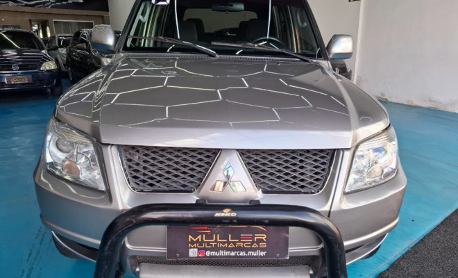 Mitsubishi Pajero TR4 2.0 Flex 16V 4X2 Mec. 2015 Flex-0