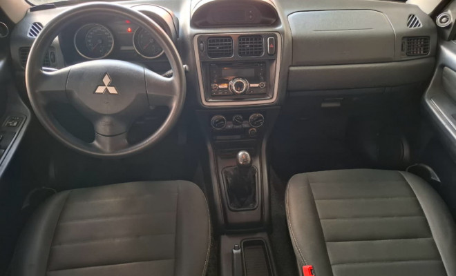 Mitsubishi Pajero TR4 2.0 Flex 16V 4X2 Mec. 2015 Flex-19