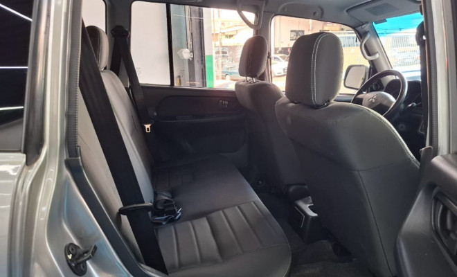 Mitsubishi Pajero TR4 2.0 Flex 16V 4X2 Mec. 2015 Flex-16