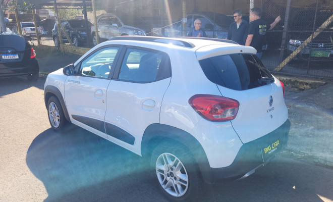 Renault KWID OUTSIDER 1.0 Flex 12V 5p Mec. 2022 Flex-1