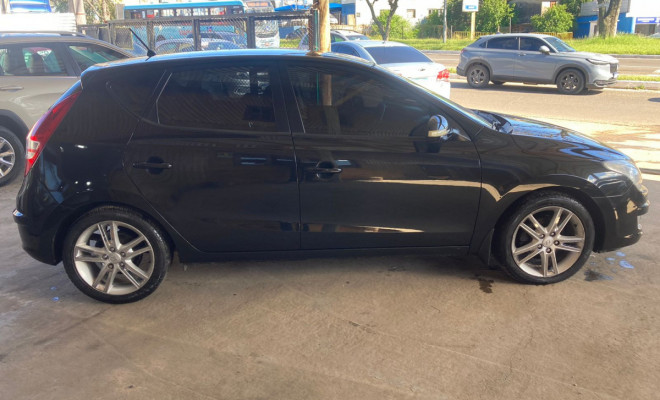 Hyundai i30 2.0 16V 145cv 5p Mec. 2010 Gasolina-2