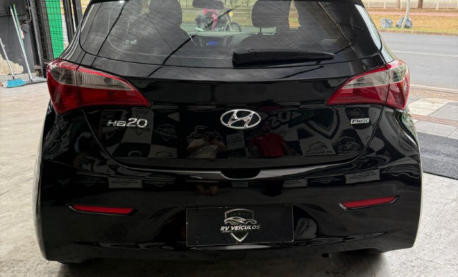 Hyundai HB20 C./C.Plus/C.Style 1.6 Flex 16V Mec. 2015 Flex-2
