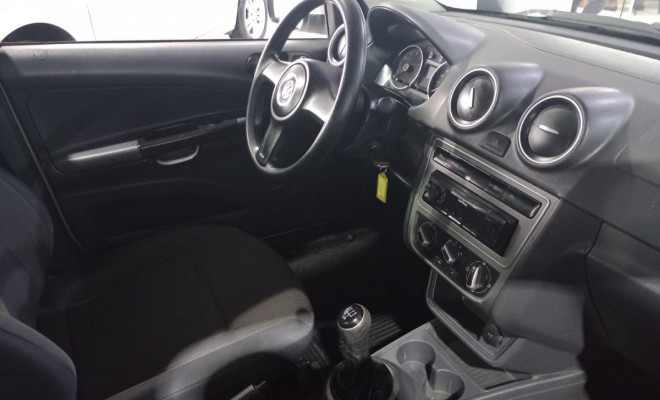 VW - VolksWagen Gol (novo) 1.0 Mi Total Flex 8V 4p 2013 Flex-7