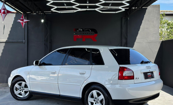 Audi A3 1.6 5p 2005 Gasolina-12