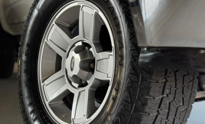 Ford Ranger XL 2.3 16v 137cv 4x2 CD Repower. 2011 Flex-4