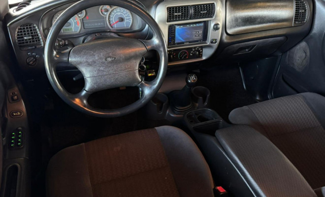 Ford Ranger XL 2.3 16v 137cv 4x2 CD Repower. 2011 Flex-9
