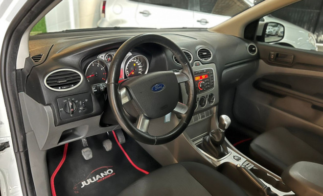 Ford Focus TITANIUM 2.0 16V Flex 5p Mec. 2013 Flex-2