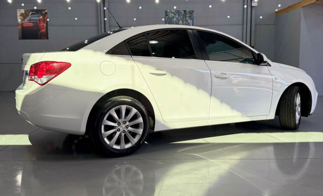 GM - Chevrolet CRUZE LT 1.8 16V FlexPower 4p Aut. 2015 Flex-4