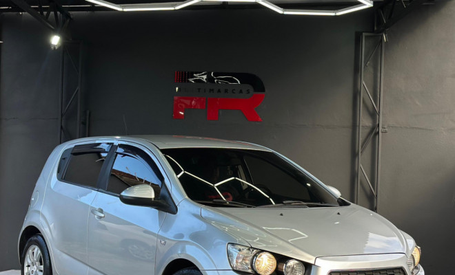 GM - Chevrolet SONIC HB LT 1.6 16V FlexPower 5p Mec. 2014 Flex